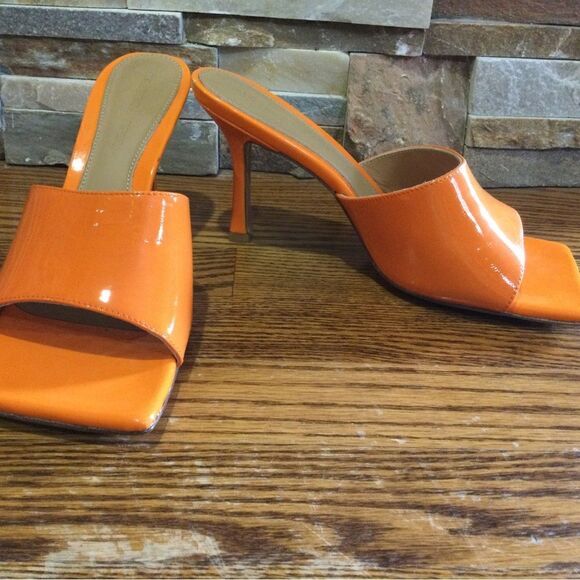 BOTTEGA VENETA Polished leather Slides - Picture 3 of 10